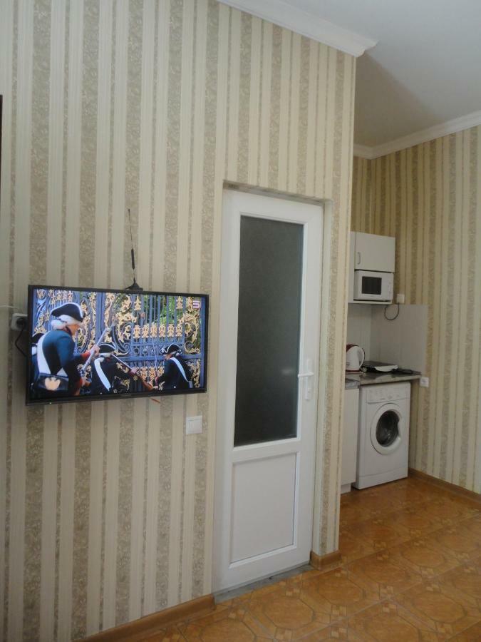 Like Home Guesthouse & Tours Erivan Dış mekan fotoğraf